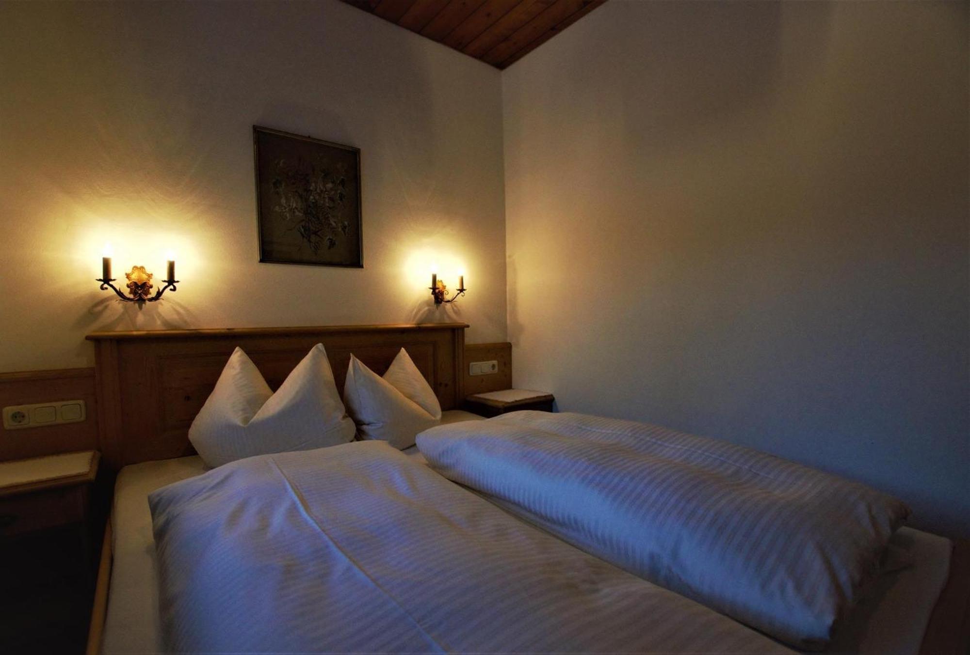 Ferienhaus Waldwinkl Hotel Grainau Room photo
