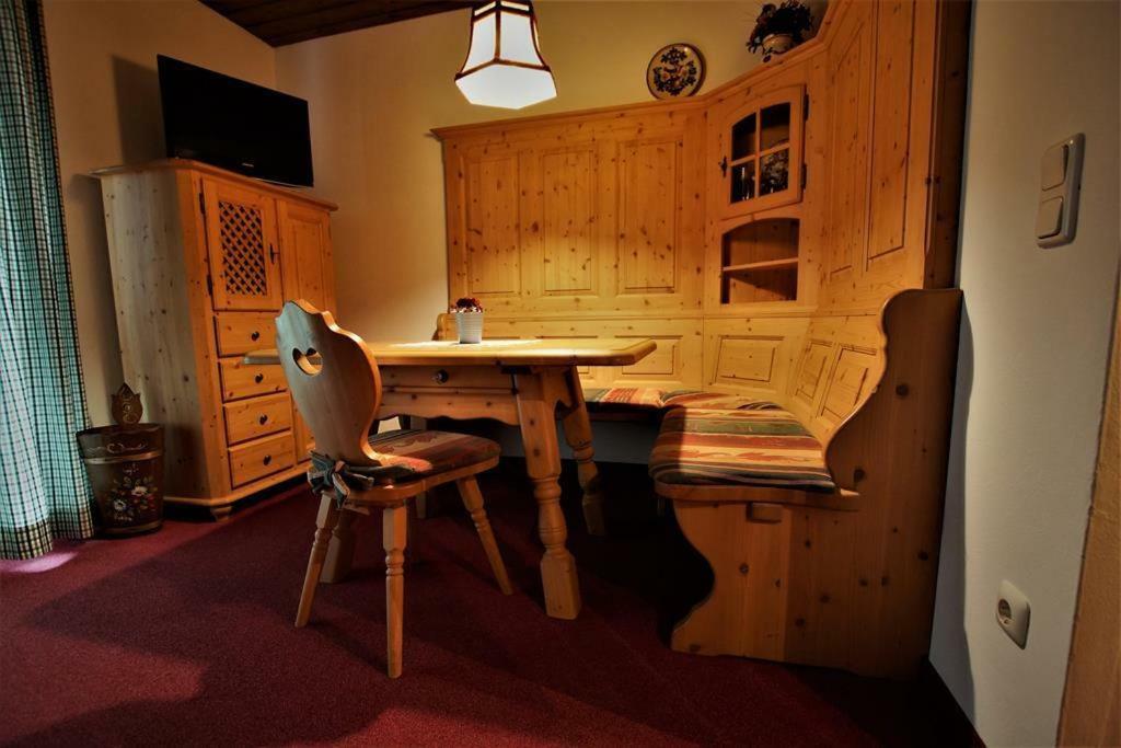 Ferienhaus Waldwinkl Hotel Grainau Room photo